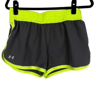 Under Armour Heat Gear Semi-Fitted Neon Short - Women’s M